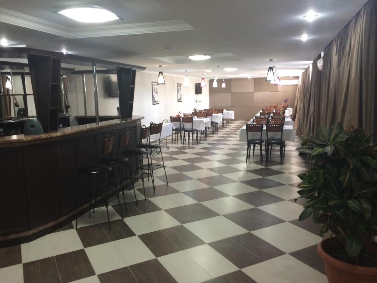 Hotel Laeti-Zhaiyk Atyraū Esterno foto